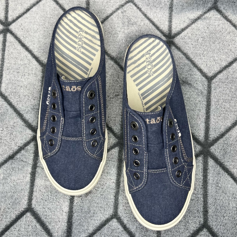 Taos Footwear Slip-in Mules Blue Canvas EZ Soul Shoes Open Heel Sneakers - Picture 2 of 9